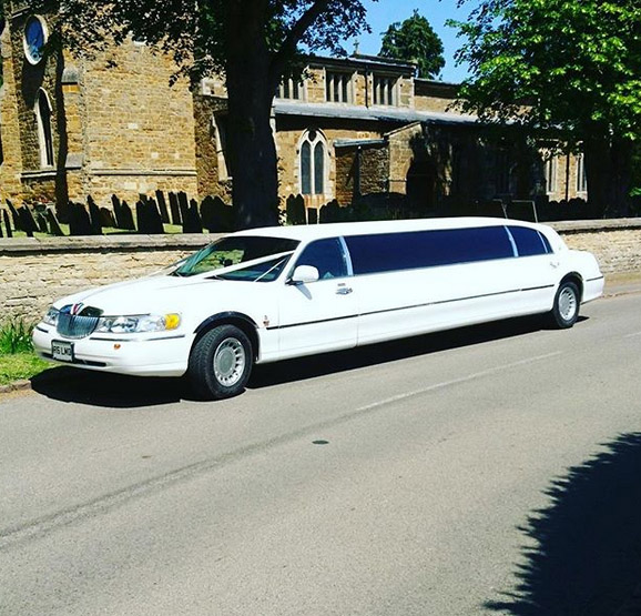 Bicester Royal Ascot Limo hire
